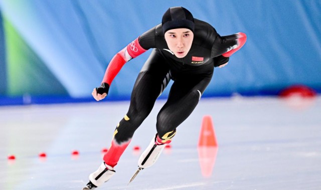 走出北京冬奥会的迷茫，韩梅在米兰冰面找到更好的自己